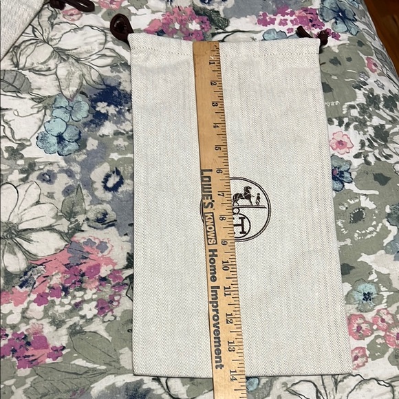 Hermès Beige Drawstring Dust Bags bundle of 2 - Picture 2 of 6